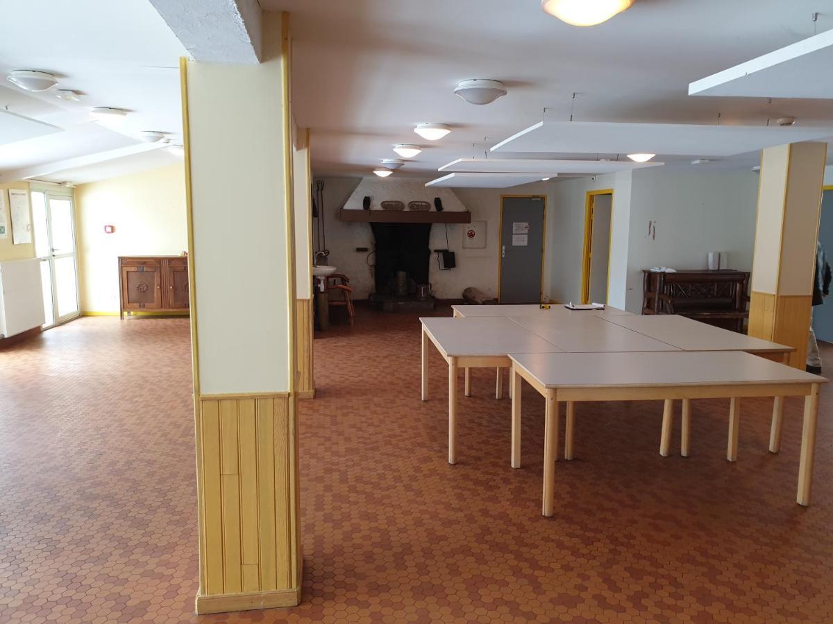 Peyranere Hostel Urdos